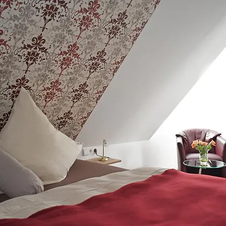 Zur Eisenbahn Szálloda Renningen