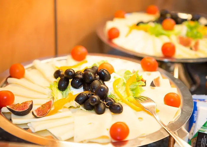 Otel Zur Eisenbahn 3*