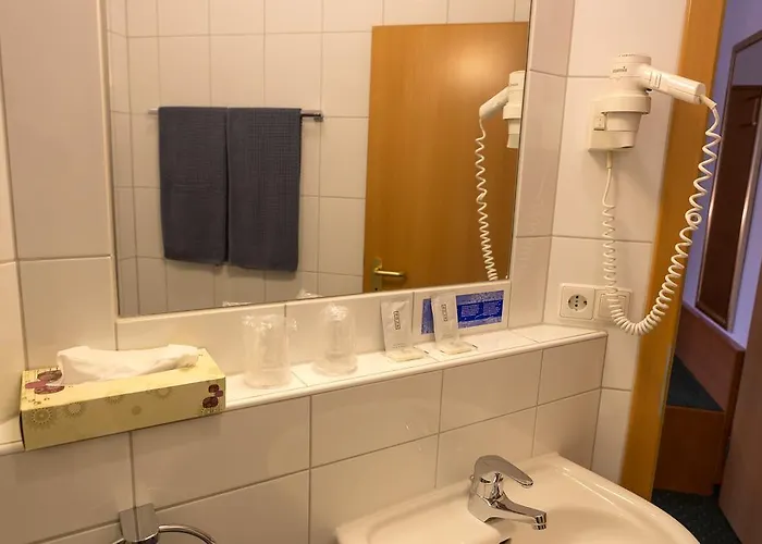 Zur Eisenbahn Otel Renningen