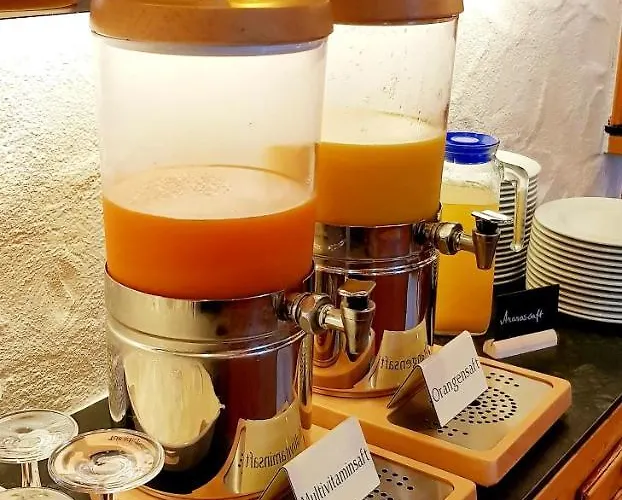 Zur Eisenbahn Szálloda